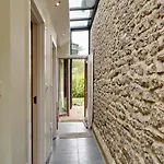 Holiday home 2 Bed In Nr Oc-g0131 *