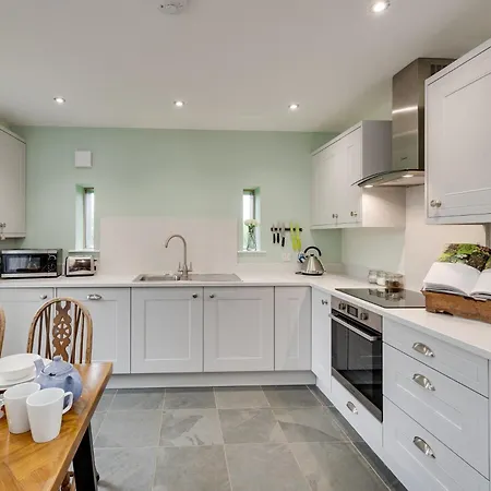2 Bed In G0131