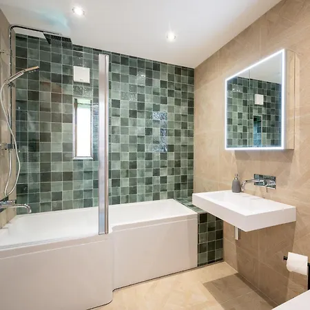 2 Bed In G0131 Holiday home